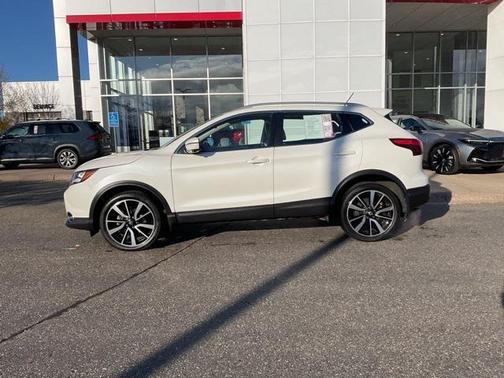 2018 Nissan Rogue Sport SL