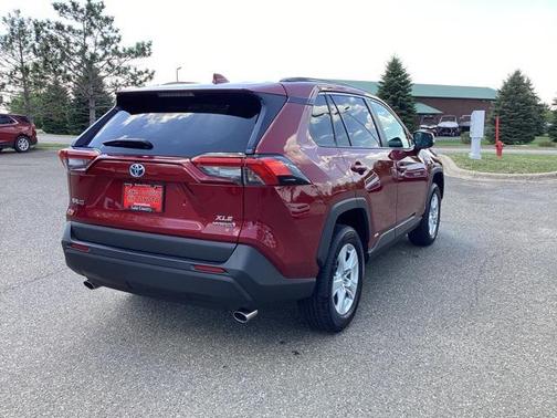 2021 Toyota RAV4 Hybrid XLE
