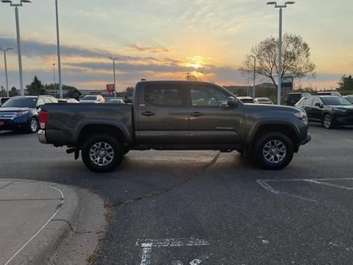 2017 Toyota Tacoma SR5
