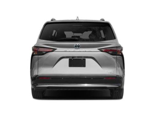 Celestial Silver Metallic 2022 Toyota Sienna Platinum