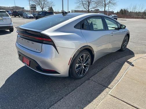 2025 Toyota Prius XLE