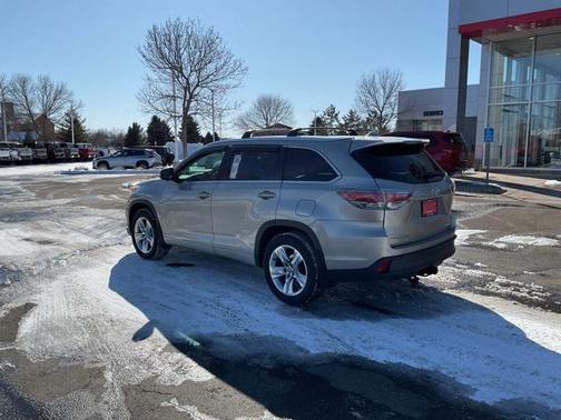 2016 Toyota Highlander Limited Platinum