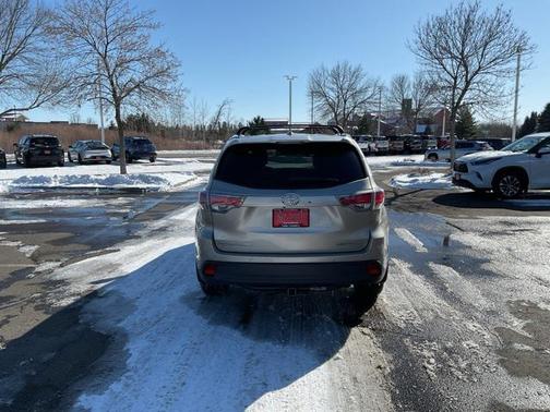 2016 Toyota Highlander Limited Platinum