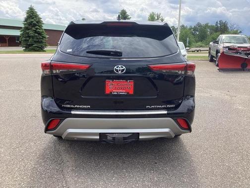 2023 Toyota Highlander Platinum