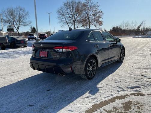 2024 Toyota Corolla Hybrid SE