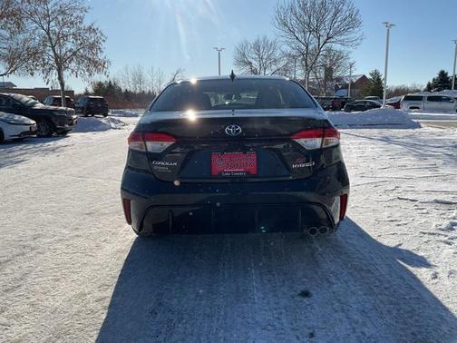 2024 Toyota Corolla Hybrid SE