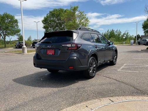 Magnetite Gray Metallic 2025 Subaru Outback Onyx Edition