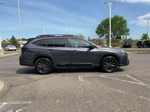 Magnetite Gray Metallic 2025 Subaru Outback Onyx Edition