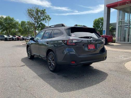 Magnetite Gray Metallic 2025 Subaru Outback Onyx Edition