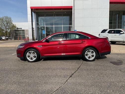 Ruby Red Metallic 2013 Ford Taurus SEL