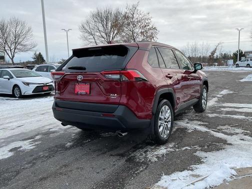 2025 Toyota RAV4 XLE Premium