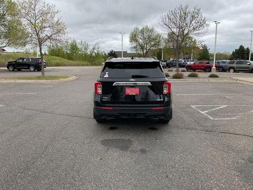 Agate Black Metallic 2024 Ford Explorer XLT