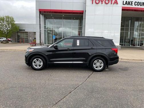 Agate Black Metallic 2024 Ford Explorer XLT