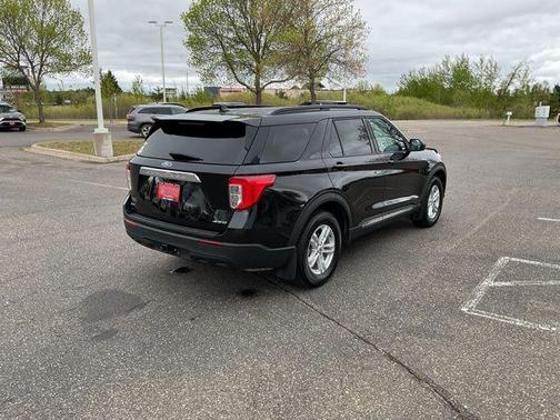 Agate Black Metallic 2024 Ford Explorer XLT