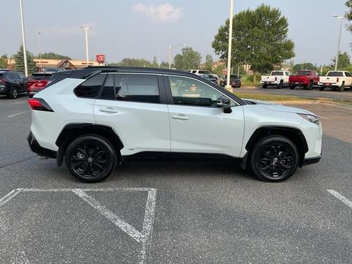 2023 Toyota RAV4 Hybrid SE