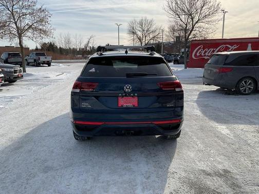 2022 Volkswagen Atlas Cross Sport 3.6L V6 SEL R-Line