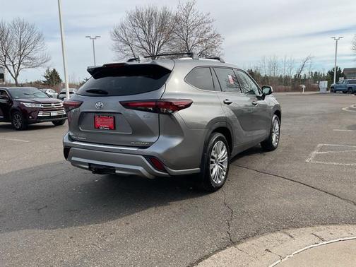 Heavy Metal 2026 Toyota Highlander Hybrid Platinum