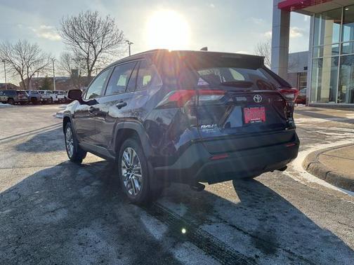 2025 Toyota RAV4 XLE Premium