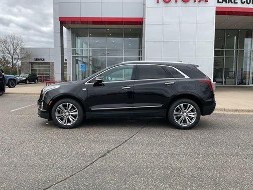 Stellar Black Metallic 2024 Cadillac XT5 Premium Luxury