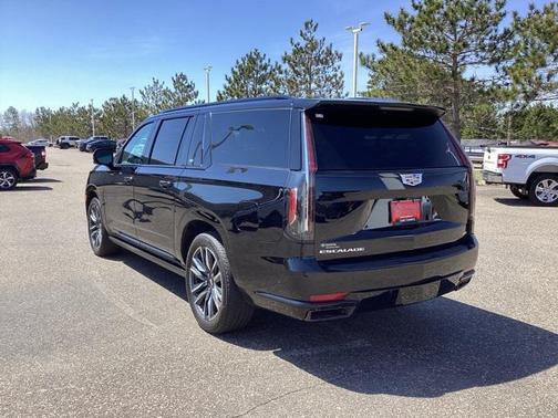 2022 Cadillac Escalade ESV Sport