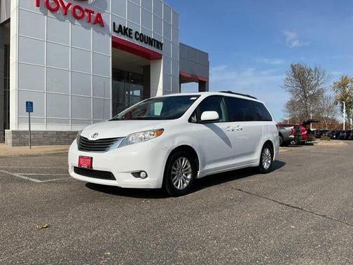 2013 Toyota Sienna XLE