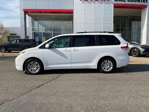 2013 Toyota Sienna XLE