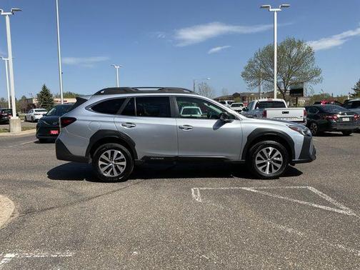 Ice Silver Metallic 2024 Subaru Outback Premium