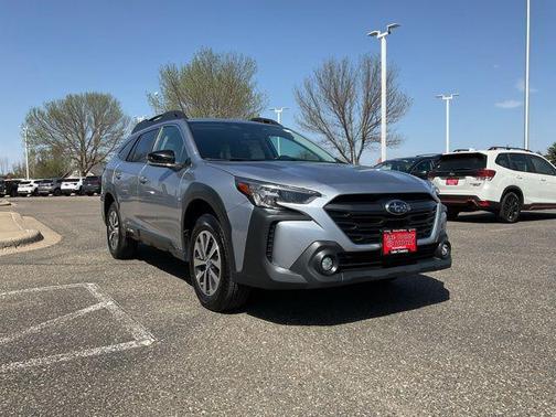 Ice Silver Metallic 2024 Subaru Outback Premium