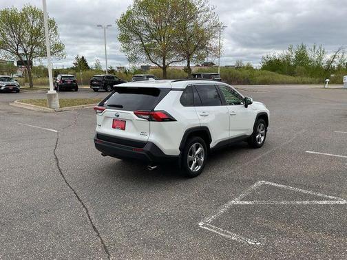 Blizzard Pearl 2021 Toyota RAV4 Hybrid XLE Premium