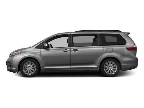 Blizzard Pearl 2017 Toyota Sienna XLE Premium