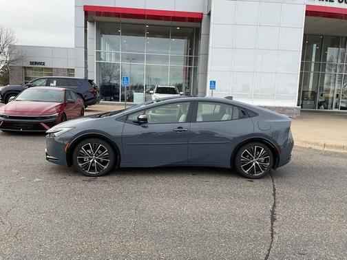 2024 Toyota Prius XLE
