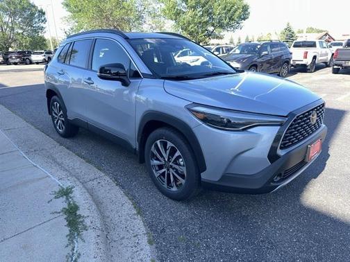 2025 Toyota Corolla Cross XLE