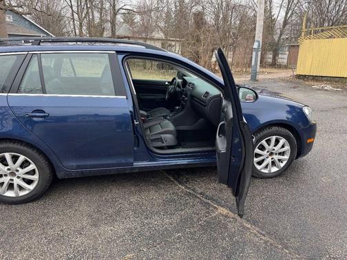 2014 Volkswagen Jetta SportWagen Auto S