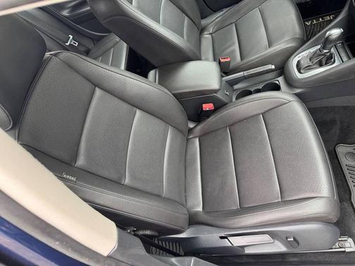 2014 Volkswagen Jetta SportWagen Auto S