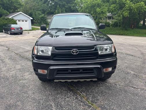 Black 2002 Toyota 4Runner SR5