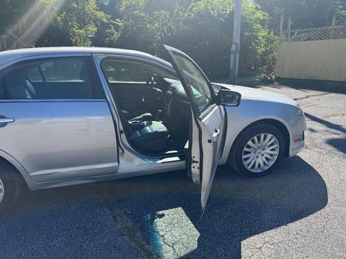 2010 Ford Fusion Hybrid Base