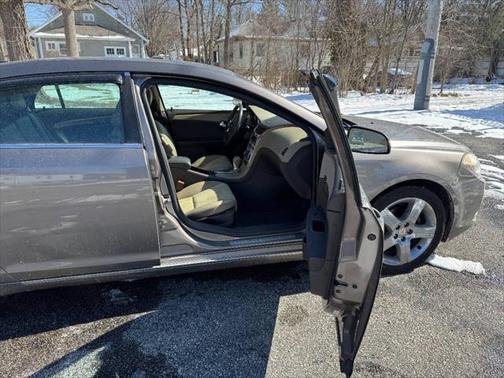 2011 Chevrolet Malibu 2LT