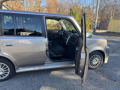 2004 Scion xB Base