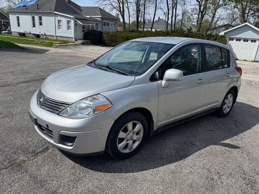 2009 Nissan Versa 1.8 S