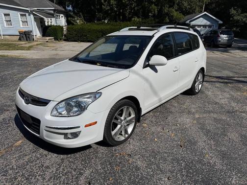 2011 Hyundai Elantra Touring SE