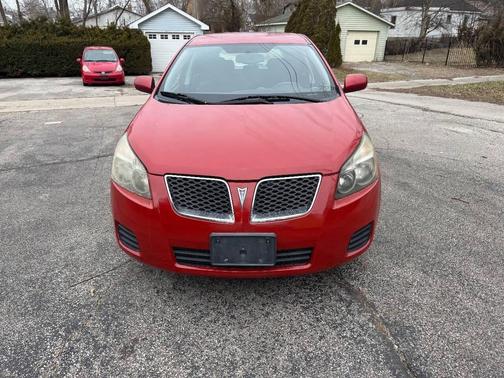 2010 Pontiac Vibe Base