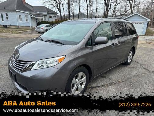 2015 Toyota Sienna LE