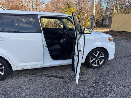 2013 Scion xB 10 Series