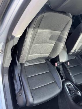 Reflex Silver Metallic 2012 Volkswagen Jetta SportWagen SE