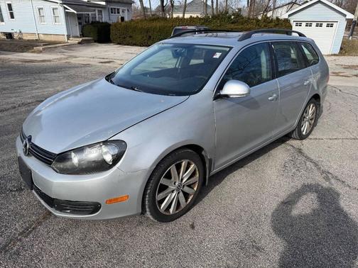 Reflex Silver Metallic 2012 Volkswagen Jetta SportWagen SE