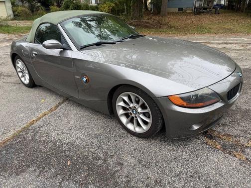 2003 BMW Z4 2.5i Roadster