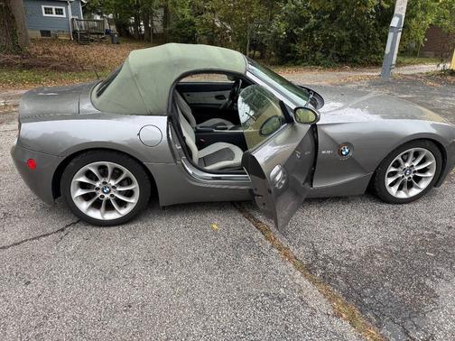 2003 BMW Z4 2.5i Roadster