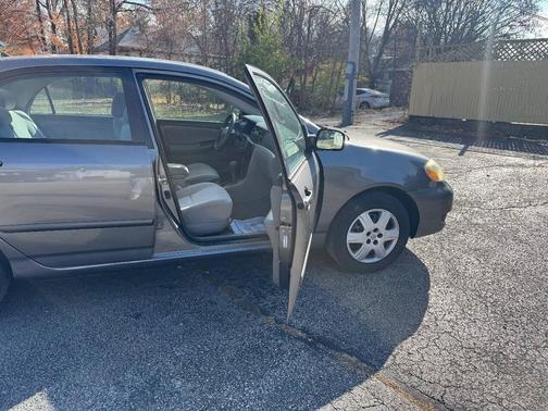 2006 Toyota Corolla LE