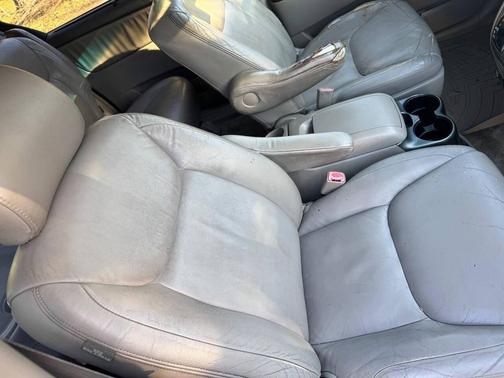 2005 Toyota Sienna XLE