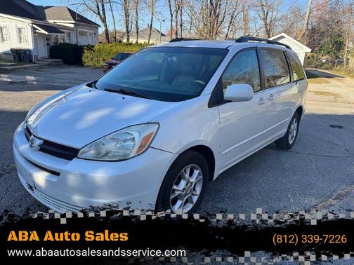 2005 Toyota Sienna XLE